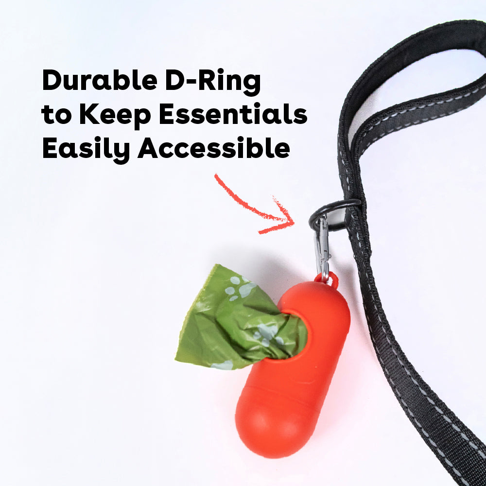 picture of leash with d ring and text that says durable d-ring to keep essentials easily accessible | Pupford