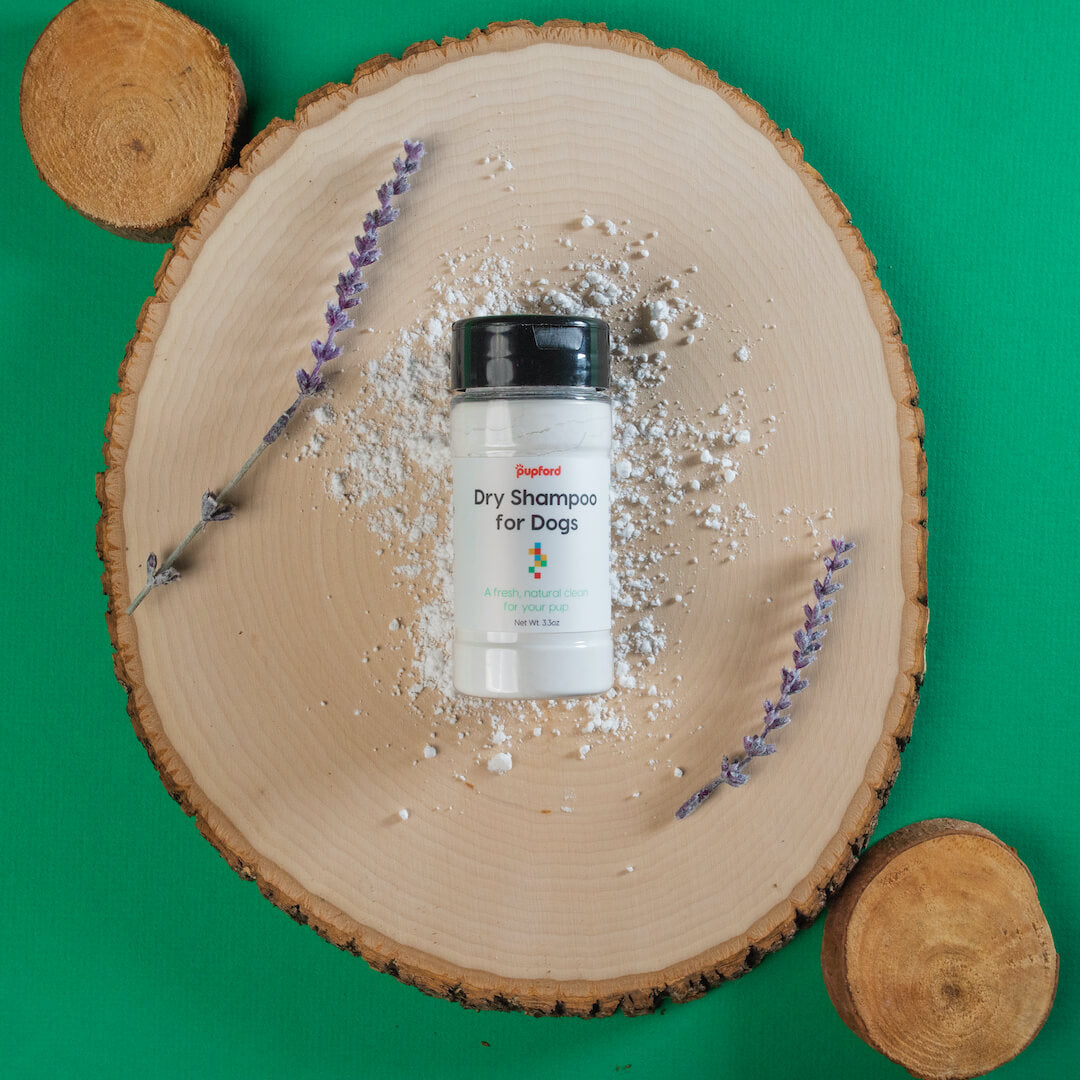 dry shampoo on wood block | Pupford 